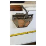 Old-fashioned tile cutter