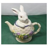 Ceramice Easter Bunny Teapot Cookie Jar