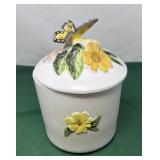 Vintage Ceramic Cookie Jar. Features a white