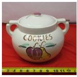 Esmond USA Pottery Cookie Jar