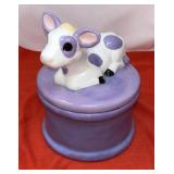 Vintage Ceramic or Porcelain Trinket Box.