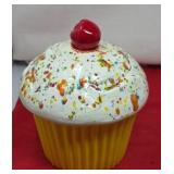 E.S. Molds Cupcake Cookie Jar. Signed