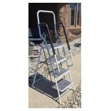 Metal Step Ladder