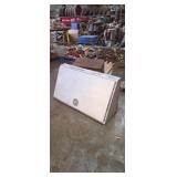 4 ft triangle aluminum with stainless Hardware