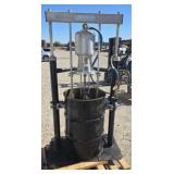 Graco Senator Air Driven Lubrication Pump. Works