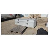 70" with X19 1/2"tall all aluminum toolbox with