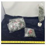 Small Winter Wreaths and A Tree In Package