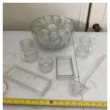 L. E. Smith Old Dominion Punch Bowl Set