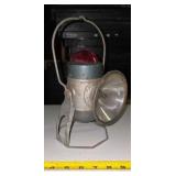 Handilite Co. Mid-20th Century Railroad Lantern