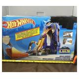 Hot Wheels Mega Garage All in Box (Used)