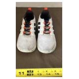 Size 10k kids Adidas Shoes