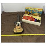 Mattel MouseGetar Jr. Play Guitar and Fortuna
