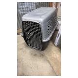 Lg Petmate Compass plastic kennel
