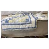 Quilted Bedspread with 4 Shams King size
