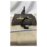 Muddy hunting seat,