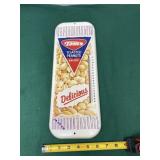 Tomï¿½s Toasted Peanuts Metal Thermometer