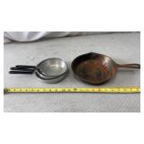 No 5 Cast Iron Skillet, Small Aluminum Pans