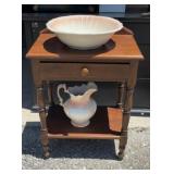 Early 20th Century Antique Federal Style Wash