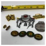 Avon Victorian Christmas panel bracelet links,