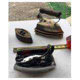 American Beauty Antique Cast Iron Sad Iron w