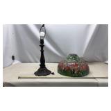 Tiffany-style stained glass table lamp