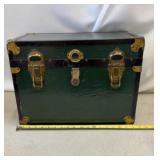 Vtg Trunk
