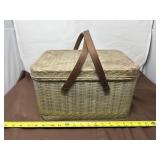 Tin Picnic Basket Canister