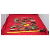 Various Screwdriver with Wood & Plastic