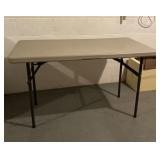 4 Foot Table. Legs Fold Under
