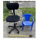 Small Hard Plastic Childï¿½s Chair and Roll Around