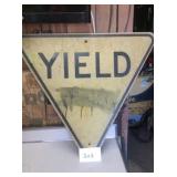 METAL YIELD SIGN