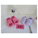 New Girls Crocks Size (Small  5-6)