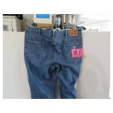 Mens Levi 550 42X34 Jeans