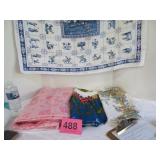 Vtg Table Clothes