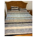Queen Size Blue Comforter, Pillows and Pillow