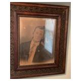1900ï¿½s framed charcoal portrait measures 26.5 x