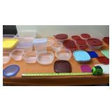 Rubbermaid Plastic Containers and Lids