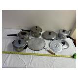Pots and with Lids