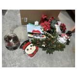 Christmas Decor, Bags, Flowers, Metal Wreath