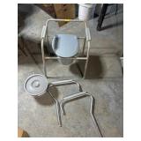 Bathroom Seat with Rails and Bucket