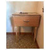 17 1/2x  22 1/2x 31 1/2 Sewing Table (Dial Sew)