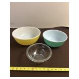 3 Pyrex Mixing Bowls