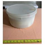 Tupperware Cake Container