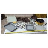 Cake Pans , Muffin Pans, Bun Pan and More