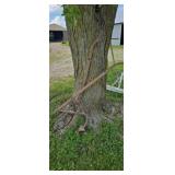 Single-Wheel Hand Push Plow Yard Decor