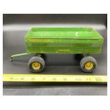 Ertl John Deere Green Pressed Steel Flare Box