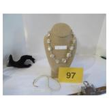 Vtg Mother Of Pearl Clam Shell Necklace /Napier