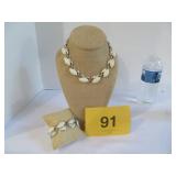 Vtg White Beaded Silver Tone Necklace/Bracelet