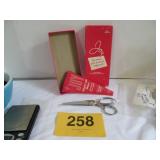 Vtg Joy Scissors And Shears