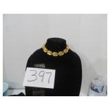 1990 Anne Klien Gold Tone Chocker